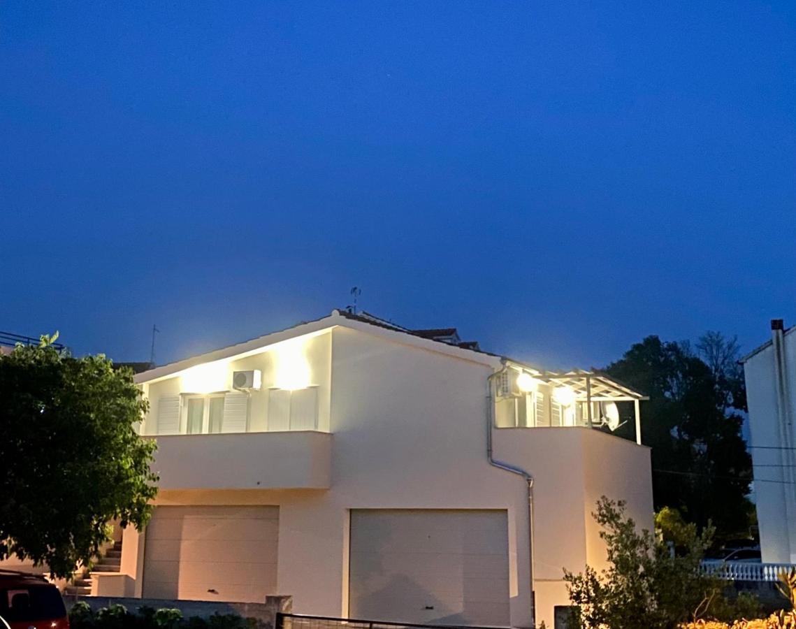 Villa Adria Vodice Luaran gambar