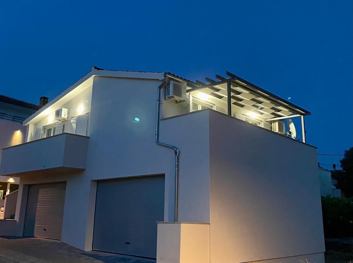 Villa Adria Vodice Luaran gambar